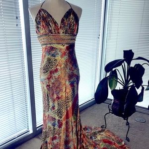 Make a Statement with Must-Have Luxury dress!